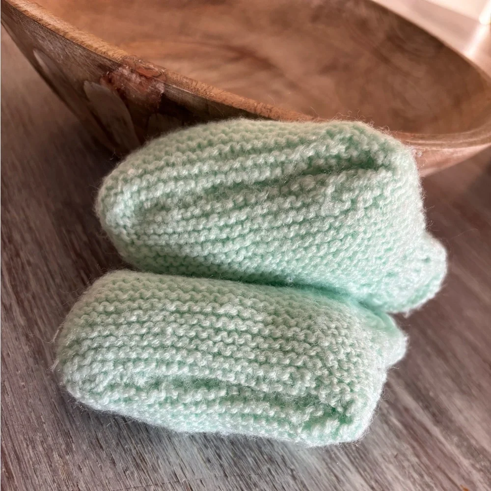 🎀👼 Vintage Knitted Handmade Baby Booties
